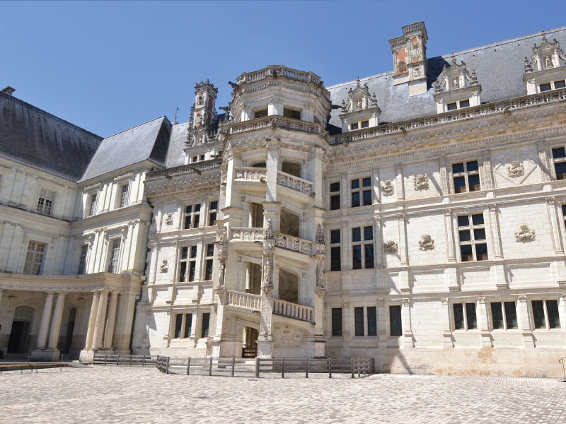 excursion-loire-Blois-escalier